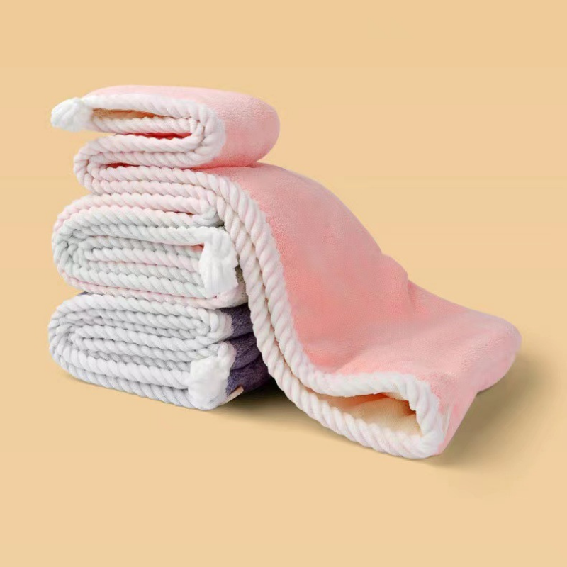 Prosop de tip turban cu nasture microfibra Roz